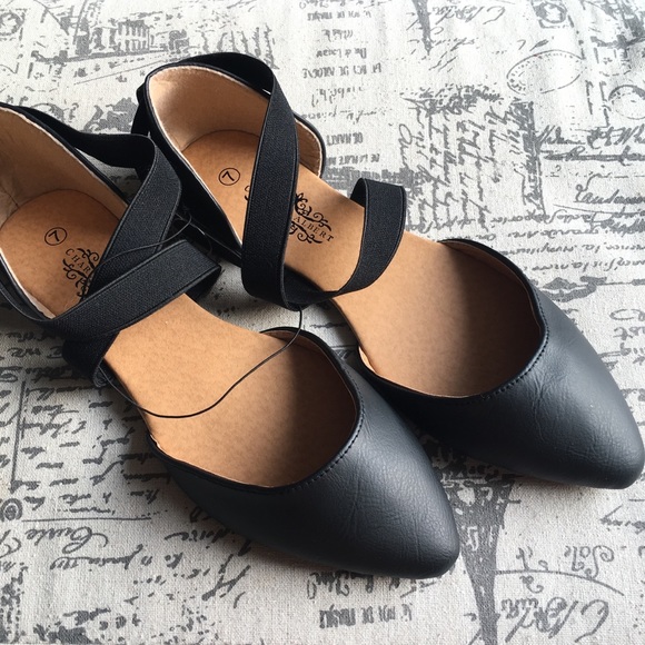 Charles Albert Shoes - 🆕 Charles Albert black flats with ankle straps 🖤